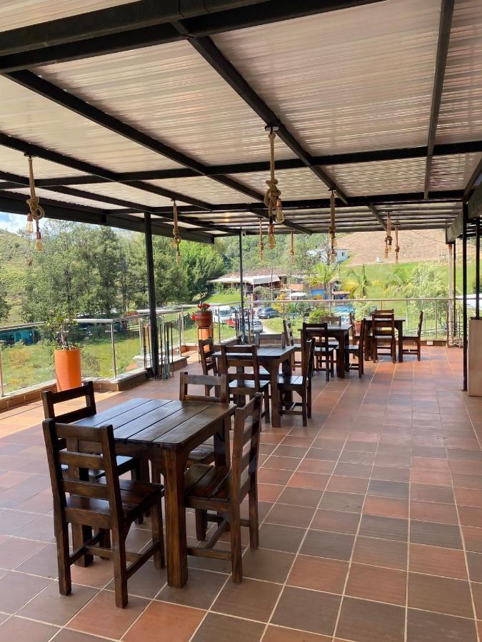 Hotel Bambu Guatapé Eksteriør billede